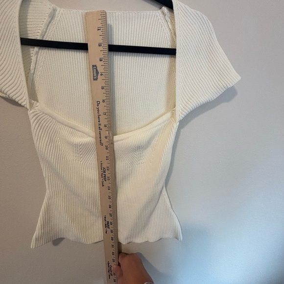 Elegant Cream Women's Blouse - Picture 9 of 9